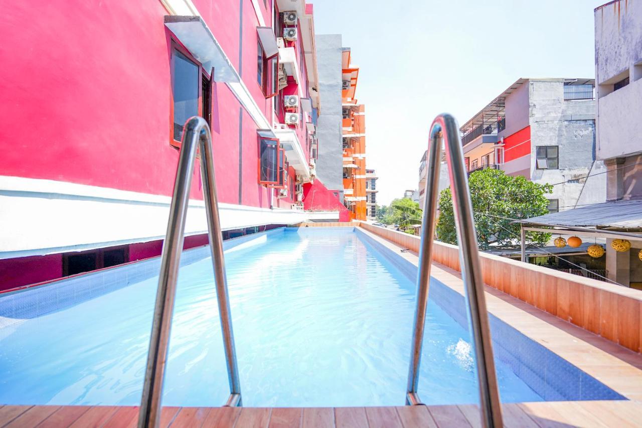 Collection O 1112 Comfitel Siwalankerto Aa4 Hotel Surabaya Kültér fotó